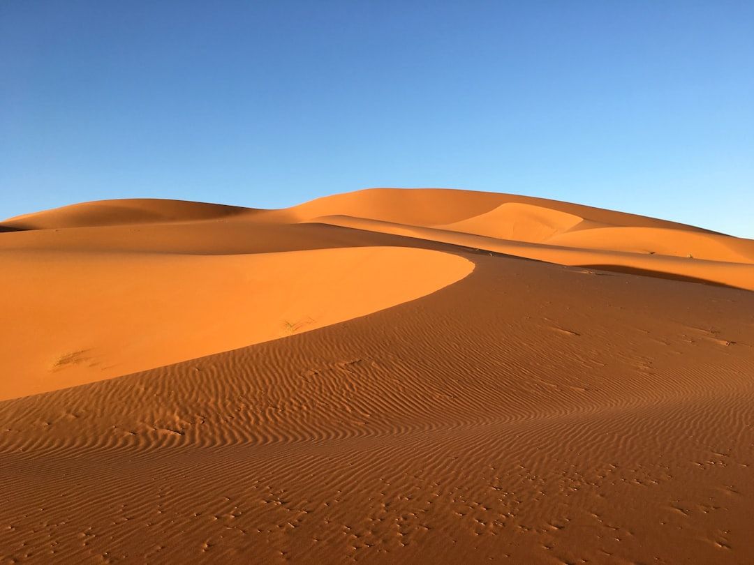 Three Nights in a Moroccan Desert Camp — What the Berber Guide Told Me at 2am